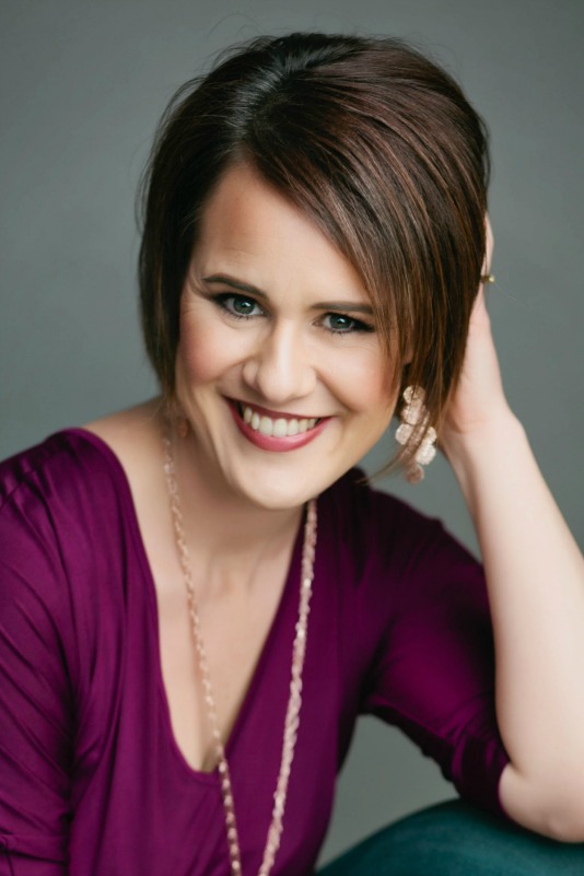Five Summer Organizing Tips for Moms | Interview with Katie M. Reid