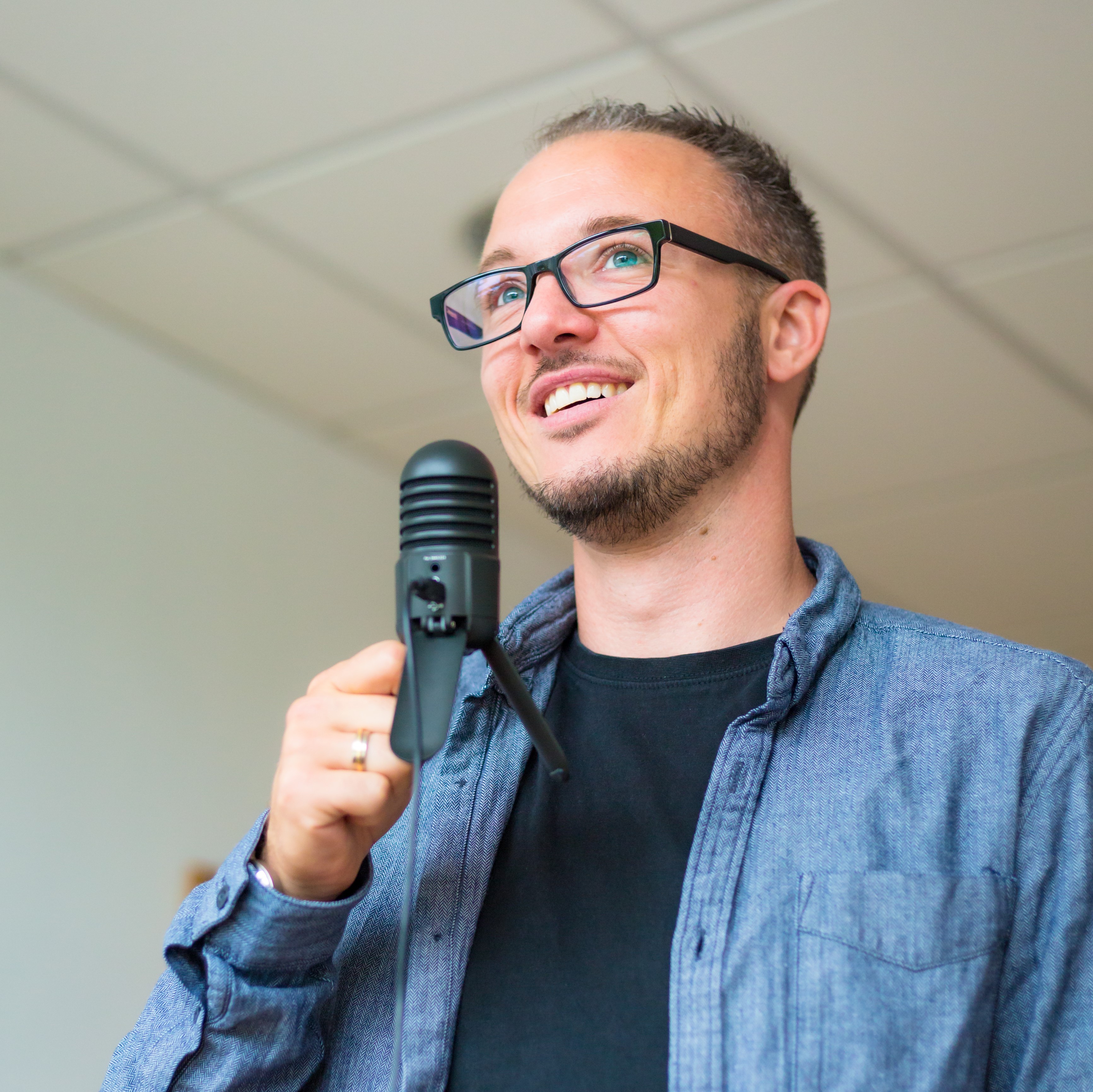 STEH ZU DIR - Der Podcast der Dich und Deine Bedüfnisse wieder in den Fokus rückt